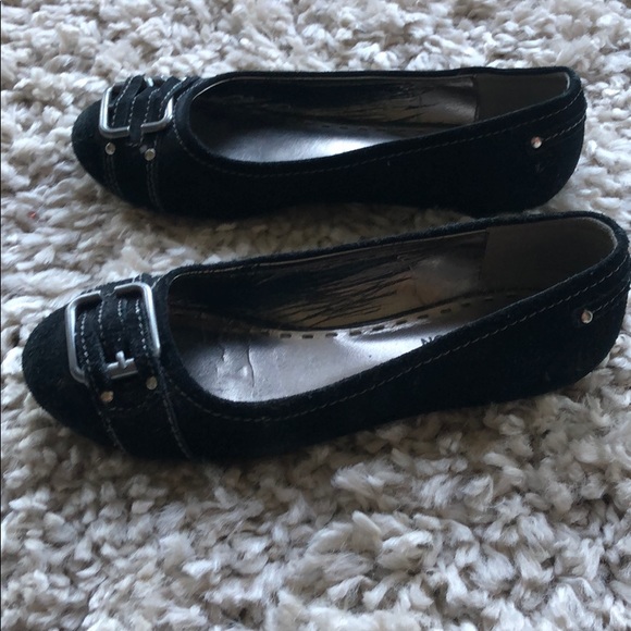 Kenneth Cole Reaction Black Flats - Picture 4 of 8